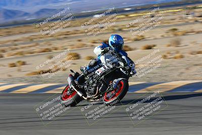 media/Jan-08-2022-SoCal Trackdays (Sat) [[1ec2777125]]/Turn 11 (215pm)/